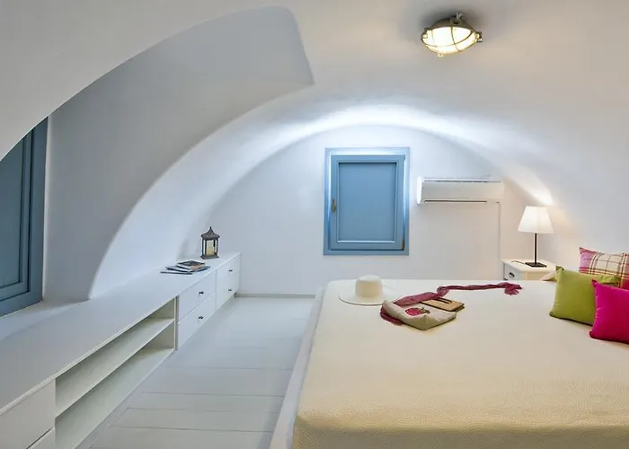 Aura Marina Santorini