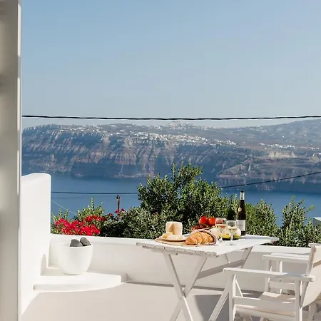 Aura Marina Santorini 公寓